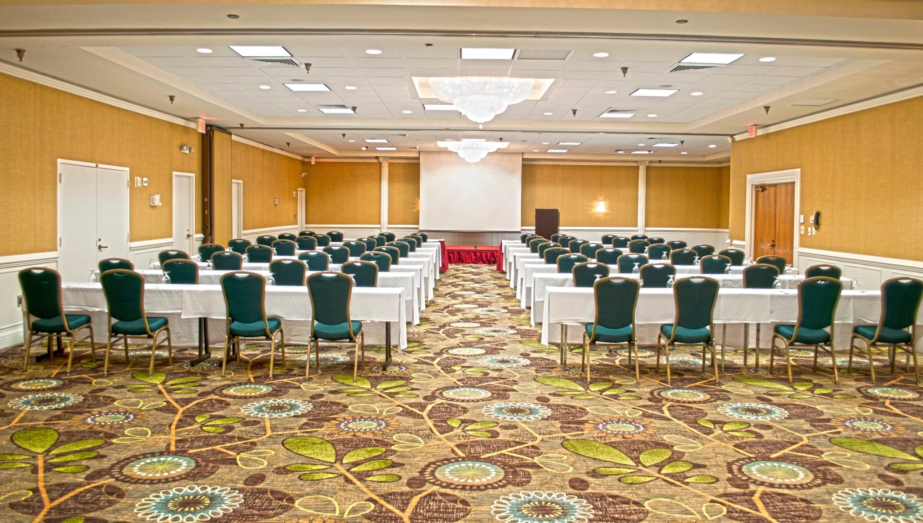 Holiday Inn Arlington At Ballston By Ihg Exterior photo