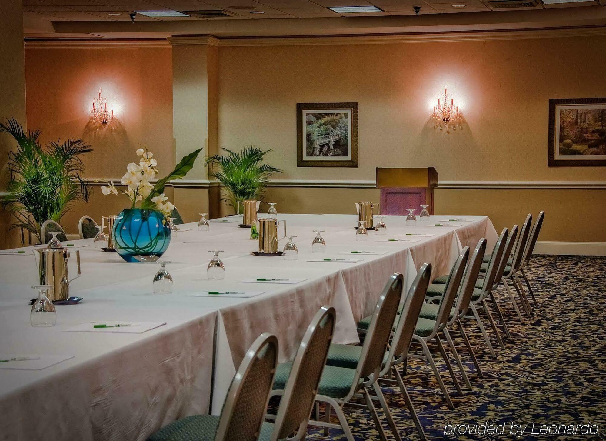 Holiday Inn Arlington At Ballston By Ihg Facilities photo